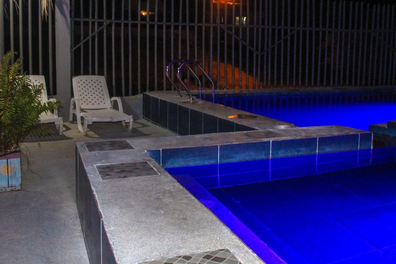 Soga Hostal Санта-Маріаніта Екстер'єр фото
