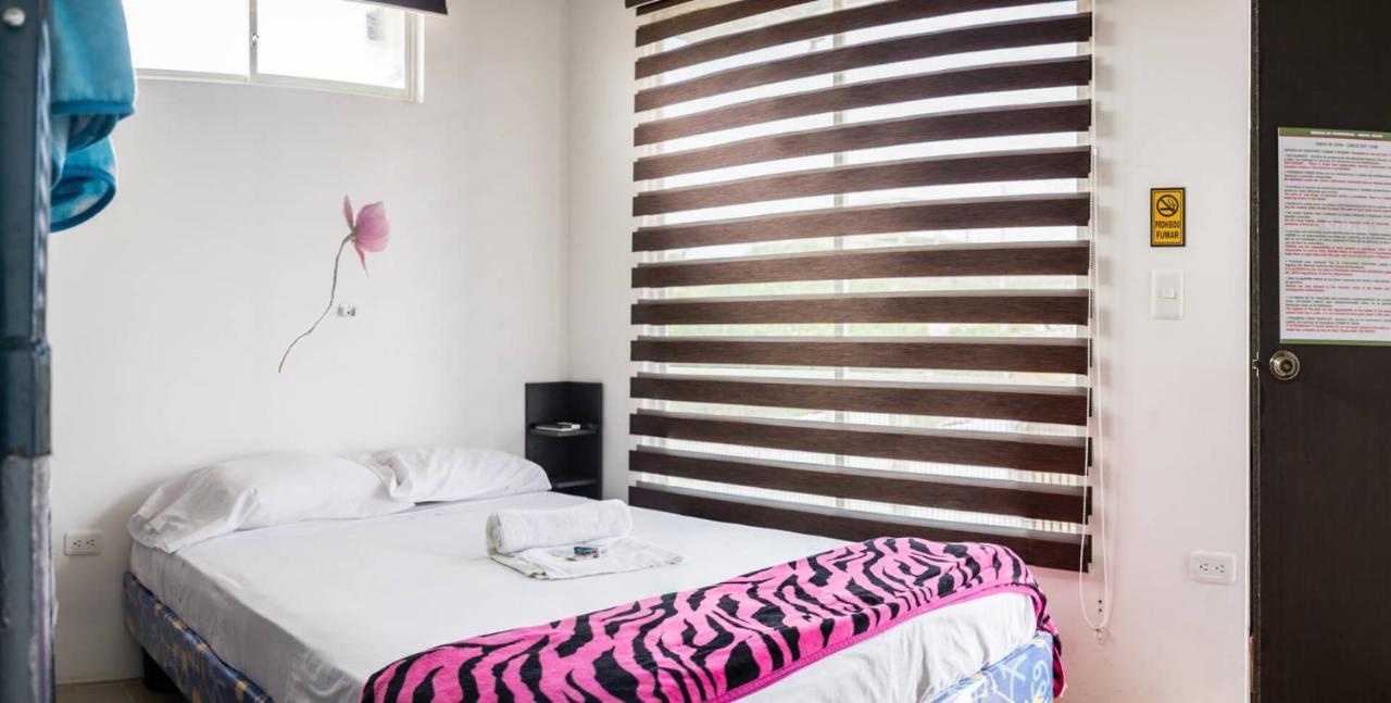 Soga Hostal Санта-Маріаніта Екстер'єр фото